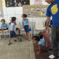 Estudar e conhecer mundos diferentes-118