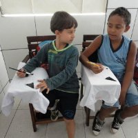 Estudar e conhecer mundos diferentes-120