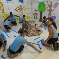 Estudar e conhecer mundos diferentes-93